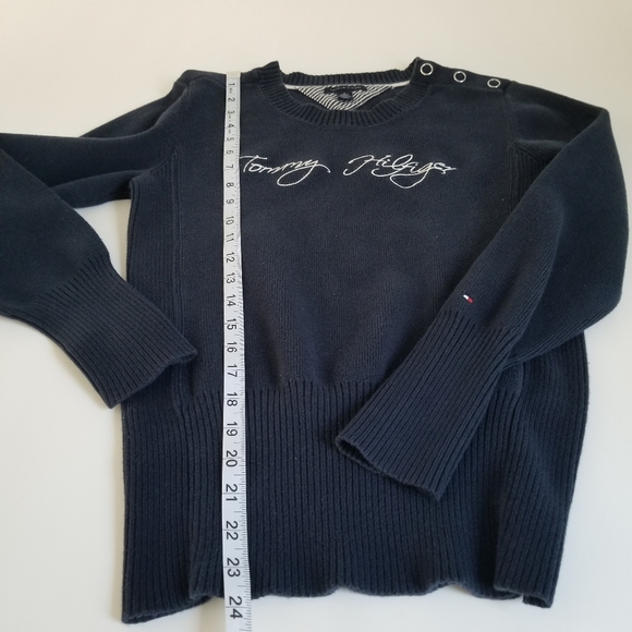🕶️ Tommy Hilfiger navy blue sweater size medium - Picture 3 of 4